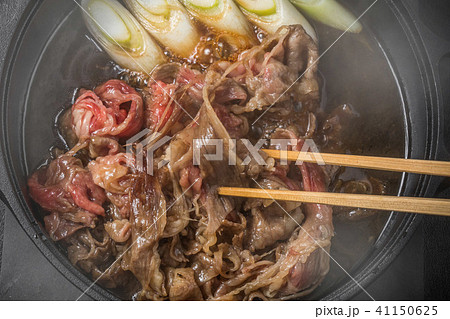 和牛すきやき　Tasty sukiyaki Japanese cuisine 41150625