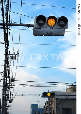 黄信号の写真素材