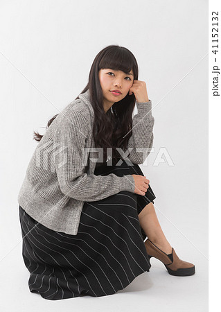 若い女性 若い女性 41152132