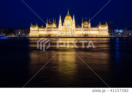 Illuminated Budapest parliament at night Illuminated Budapest parliament at night 41157382