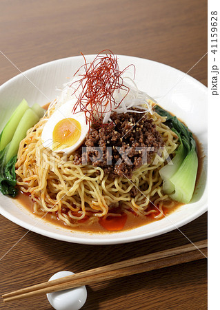 汁なし担担麺 縦構図 汁なし担担麺 縦構図 41159628