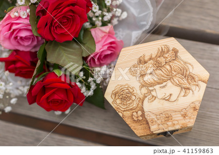 ウッドバーニングと花束 ウッドバーニングと花束 41159863