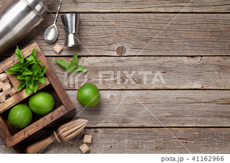 Mojito cocktail ingredients box Mojito cocktail ingredients box 41162966