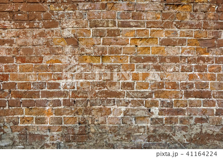 Old cracked brick wall background 41164224