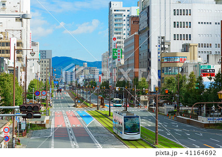 豊橋駅前と路面電車 41164692
