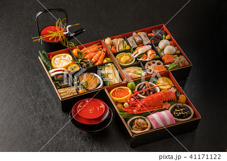 懐石料理 Traditional Japanese meal brought in courses 懐石料理 Traditional Japanese meal brought in courses 41171122