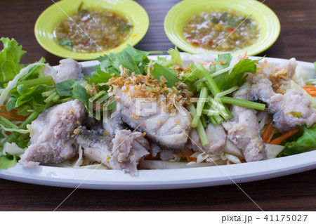 Soft-Boiled Fish 41175027