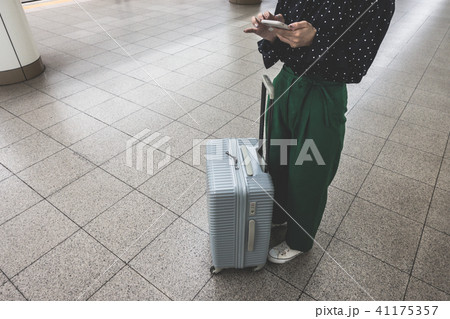 女性のひとり旅 女性のひとり旅 41175357