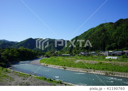 新緑の岩泉小本川 41190760