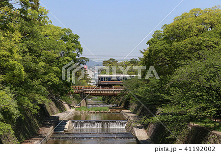 夙川を渡る電車 41192002