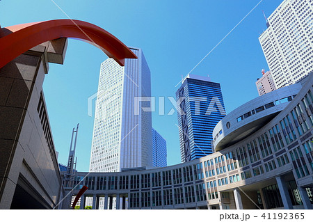 【東京都】東京都庁舎と西新宿・都市風景 【東京都】東京都庁舎と西新宿・都市風景 41192365