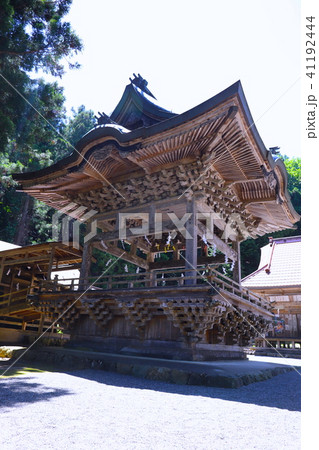 【山梨県】高尾穂見神社・神楽殿 41192444