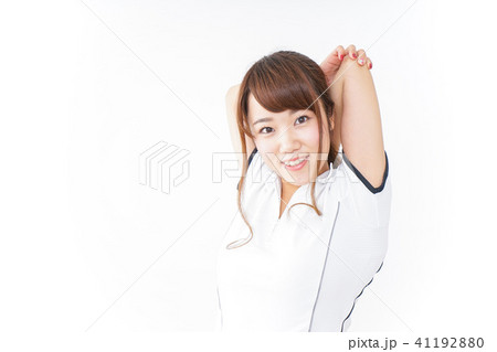 ストレッチをする女性 ストレッチをする女性 41192880