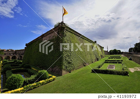 モンジュイック城を臨む　 41193972