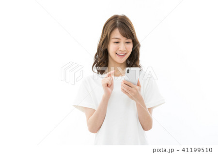 若い女性　スマートフォン 41199510