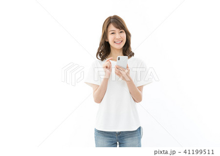 若い女性　スマートフォン 41199511