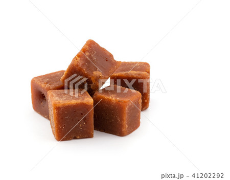 sugar cubes, sugarcane. 41202292