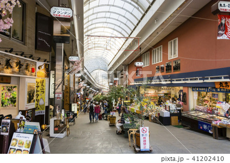 熱海駅 平和通り商店街 ボカシ 熱海駅 平和通り商店街 ボカシ 41202410