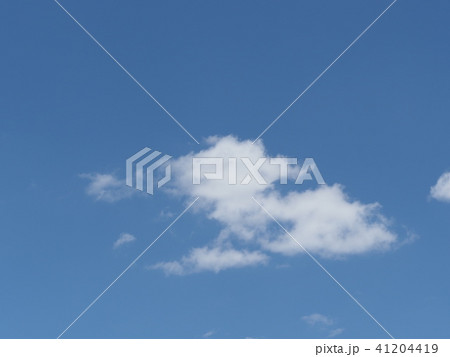 白い雲と青空 41204419