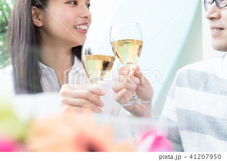 ライフスタイル　記念日　乾杯 41207950