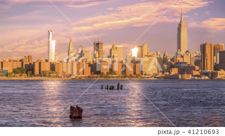 A view of Midtown Manhattan A view of Midtown Manhattan 41210693