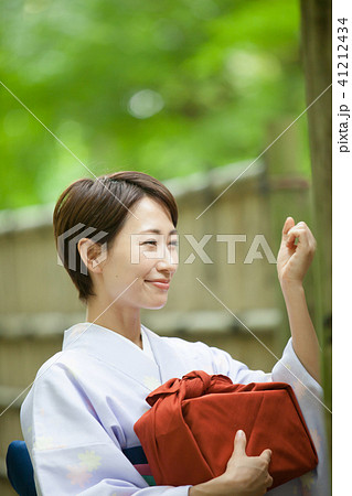 お中元 人物 訪問 お中元 人物 訪問 41212434