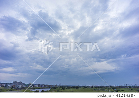 東京 多摩川の梅雨空 東京 多摩川の梅雨空 41214287