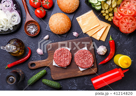 Photo on top of ingredients for hamburgers Photo on top of ingredients for hamburgers 41214820