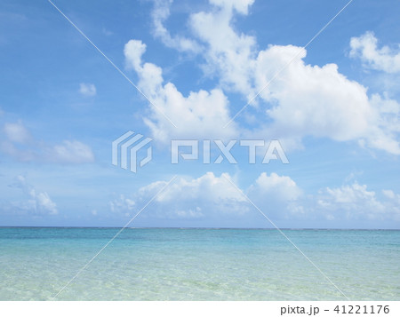 サイパンの大空と綺麗な海 41221176