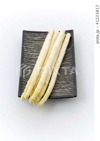 ホワイトアスパラ黒角皿手前穂先 41223817