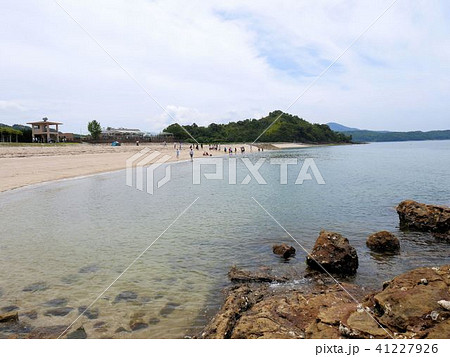 西目海水浴場　（熊本県上天草市） 41227926