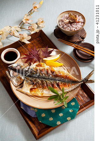 料理 魚料理 韓国料理の写真素材