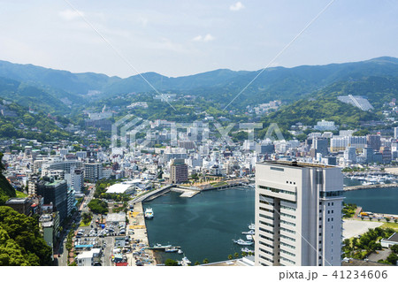 復活する熱海ホテル街と伊豆箱根の山脈 復活する熱海ホテル街と伊豆箱根の山脈 41234606