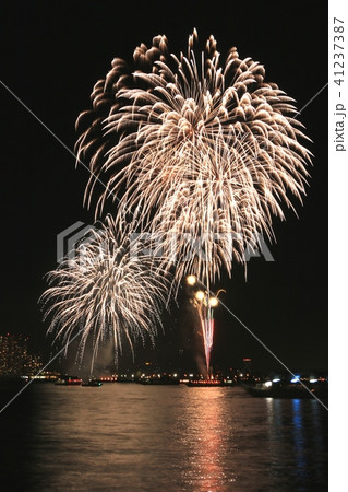 横浜開港祭2018 打ち上げ花火 横浜開港祭2018 打ち上げ花火 41237387