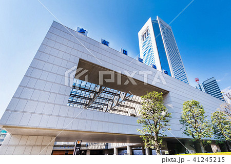 新国立劇場と東京オペラシティ 41245215