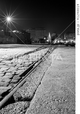Thessaloniki, Greece, night harbor rails Thessaloniki, Greece, night harbor rails 41248014