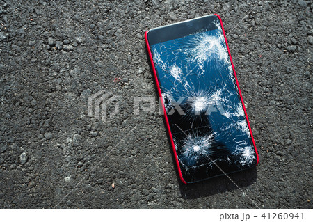 Smartphone with broken screen 41260941