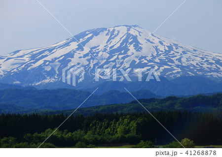 田園と鳥海山がある風景 田園と鳥海山がある風景 41268878