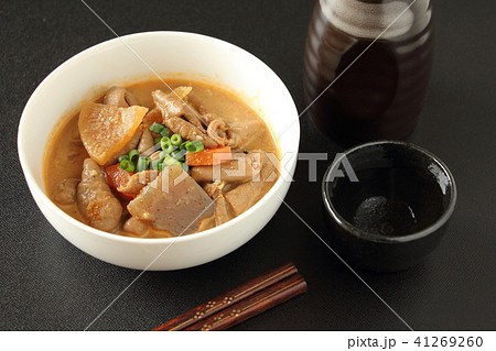 日本酒とモツ煮 41269260