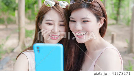two beauty women selfie happily 41278271