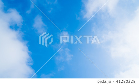 初夏の空と雲（16:9） 41280228