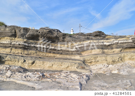 城ヶ島・火炎構造の地層と逆断層 城ヶ島・火炎構造の地層と逆断層 41284501