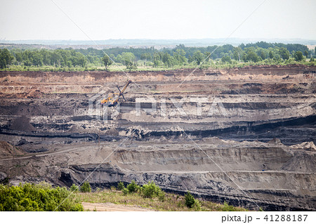 Coal mine 41288187