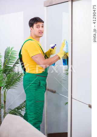 Professional cleaning contractor working at home Professional cleaning contractor working at home 41290475