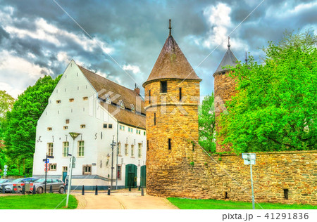Helpoort or Hell Gate, a medieval gate in Maastricht, the Netherlands Helpoort or Hell Gate, a medieval gate in Maastricht, the Netherlands 41291836