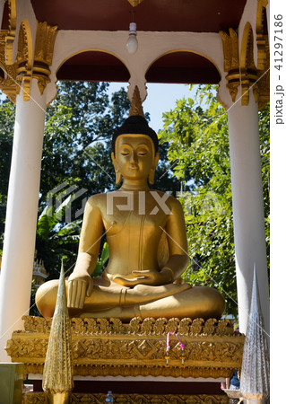 Vat Sisaket, Vientiane 41297186