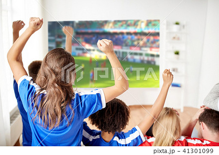 happy friends or football fans watching soccer 41301099
