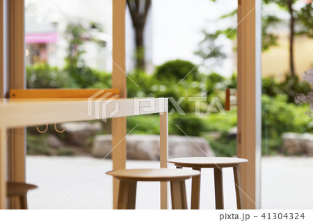 テーブル カフェ 屋外 41304324