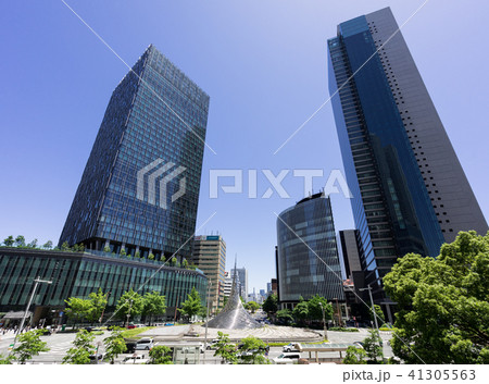 名古屋市中村区都市風景　名古屋駅前高層ビル群　ミッドランドスクエアと大名古屋ビルヂング 41305563