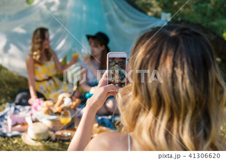 Group of girls friends take selfie photo 41306620